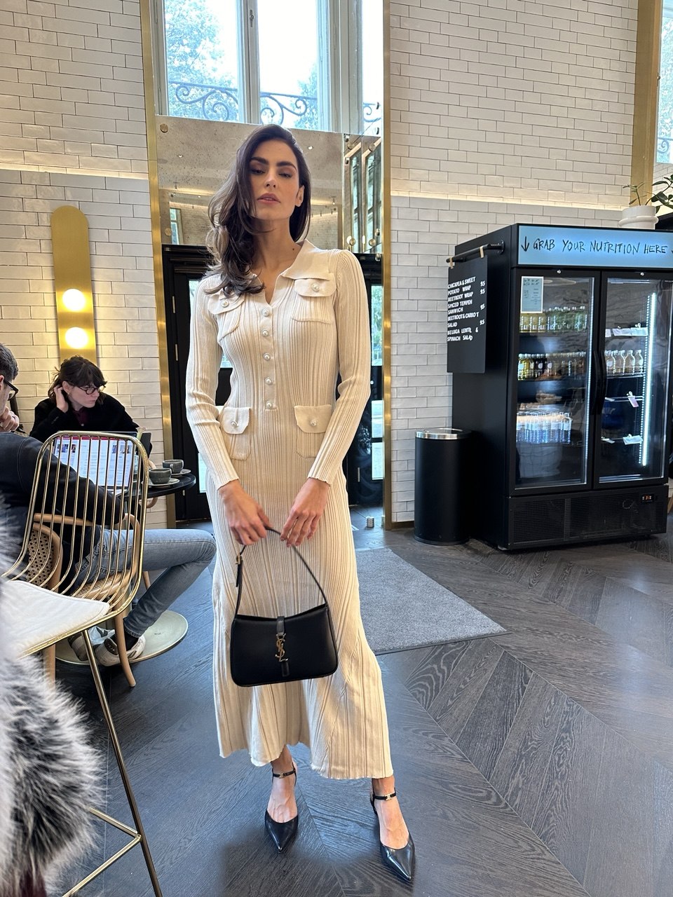 Crème Élégance Kleid