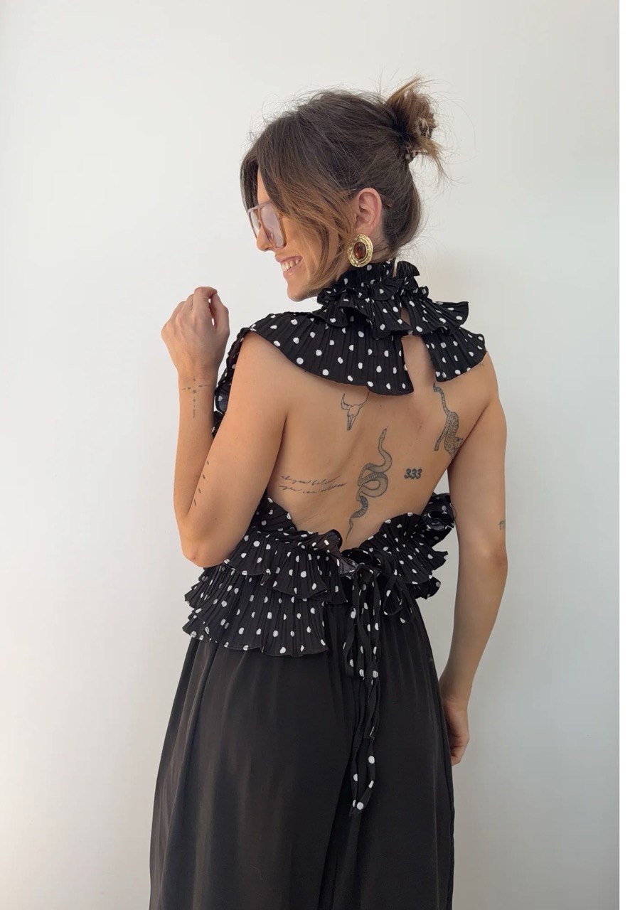 Bluse mit Volants und offenem Rücken