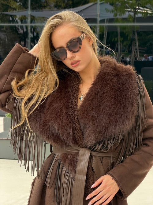AURELIA – Warmer Mantel mit Statement-Kragen